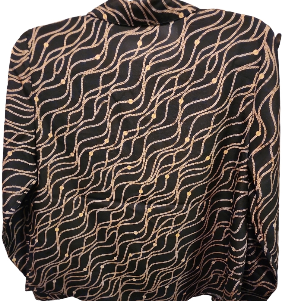 NWT MARC NY long sleeved ZIP front soft Blouse... modern, mature style . Size M - Picture 6 of 8